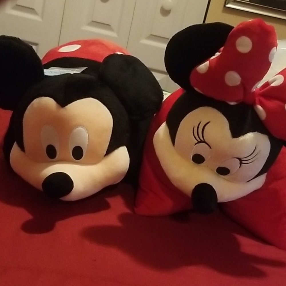 Mickey and Minnie pillowpet